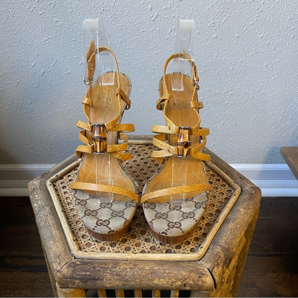 Gucci Vintage Bamboo GG Canvas Strappy Heels - Tan & Brown Size 37 US 7 EUC